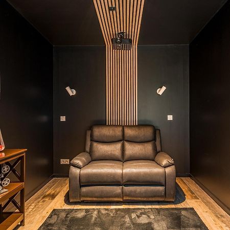 Chill Haven - Jacuzzi & Cinema - Queen Size - Parking - Terrasse Saint-Etienne  Exterior photo